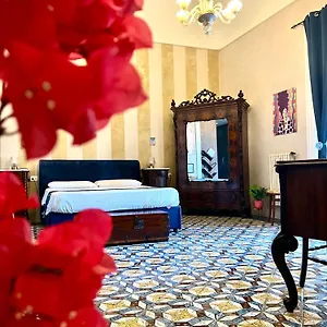  Maison d'hôtes Palazzo Zappata Luxury Centro